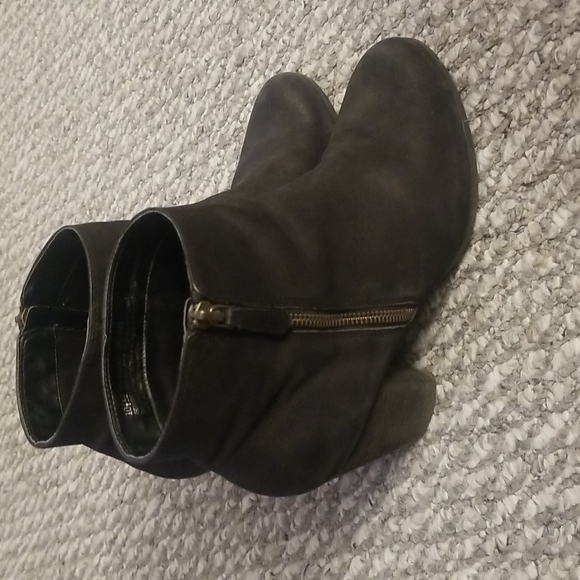 BP Trolley Leather Booties - Picture 2 of 8